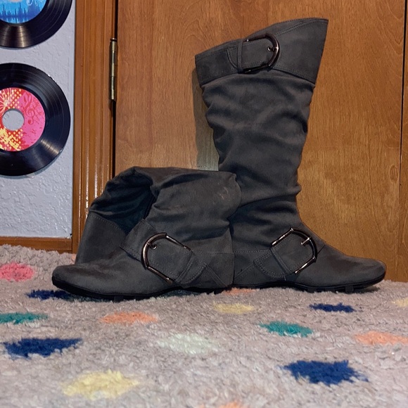 Unr8ed gray boots - Picture 2 of 2